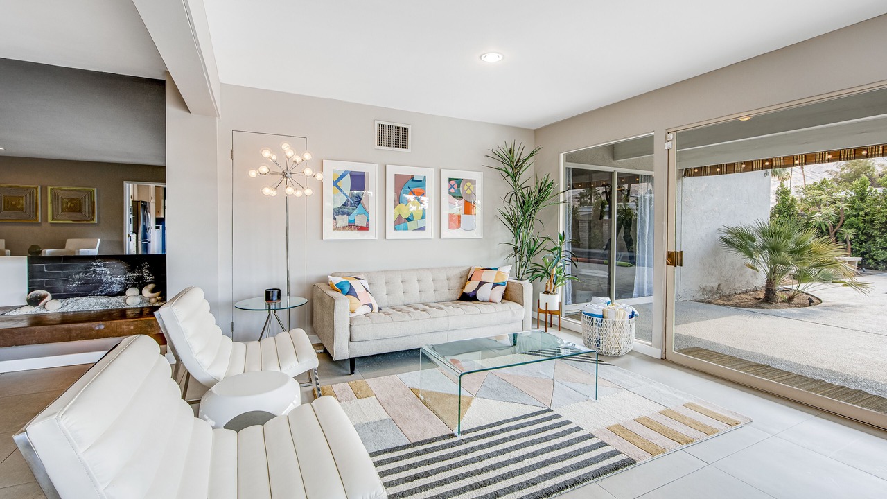 Photo of Livingroom in Deep Well Ranch