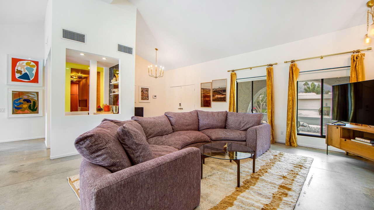 Photo of Livingroom in Sonora Sunrise