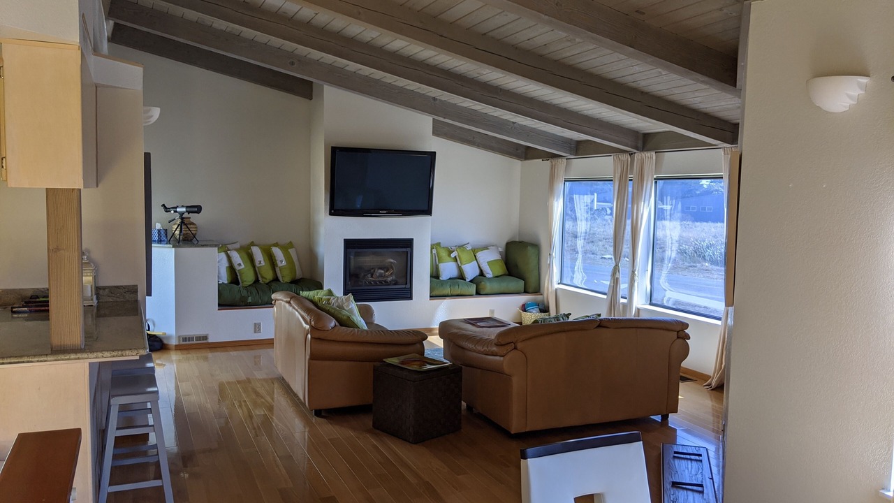Photo of Livingroom in Sea Ranch