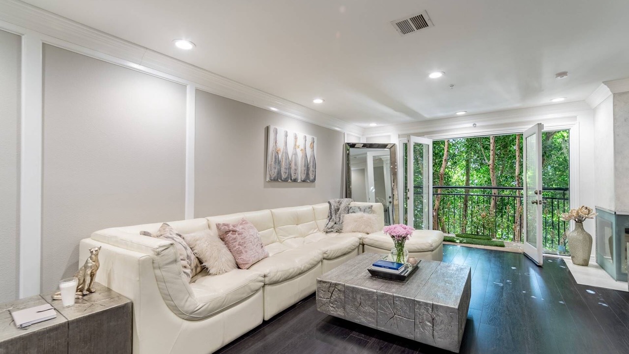 Photo of Bedroom in Los Angeles