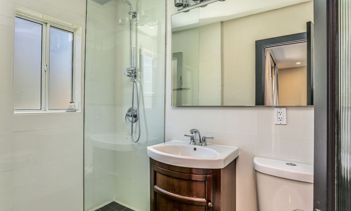 Photo of Bathroom in Warm Sands