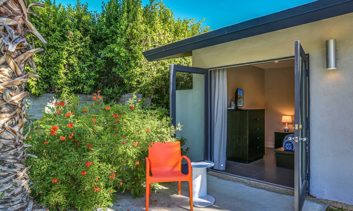 Photo of Patio Balcony in Warm Sands