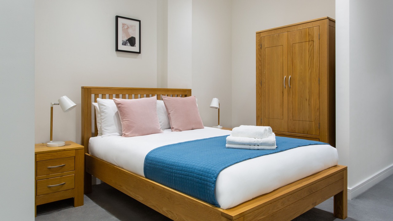 Photo of Bedroom in Queen's Park