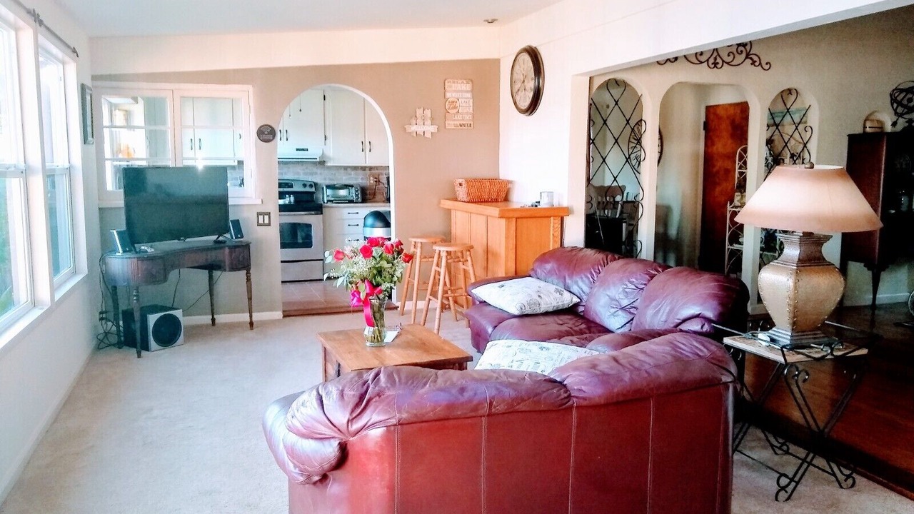 Photo of Livingroom in Clear Lake