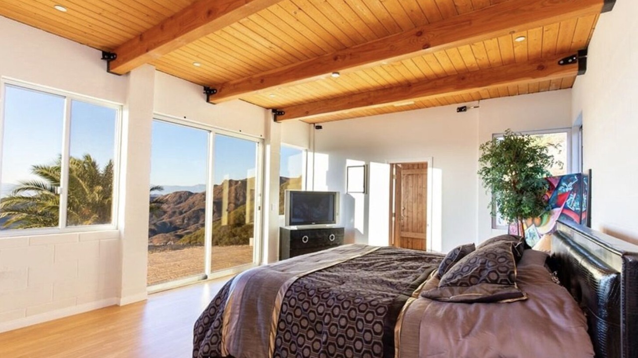 Photo of Bedroom in Point Mugu