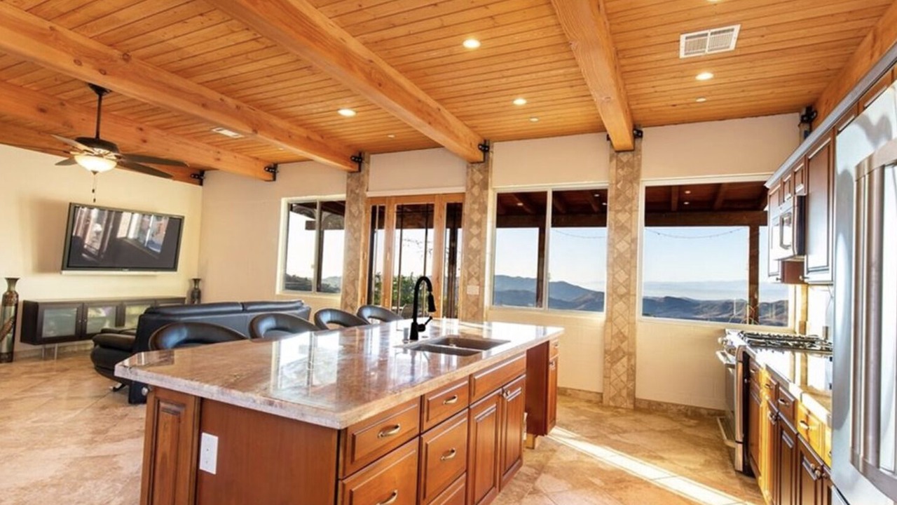 Photo of Kitchen in Point Mugu