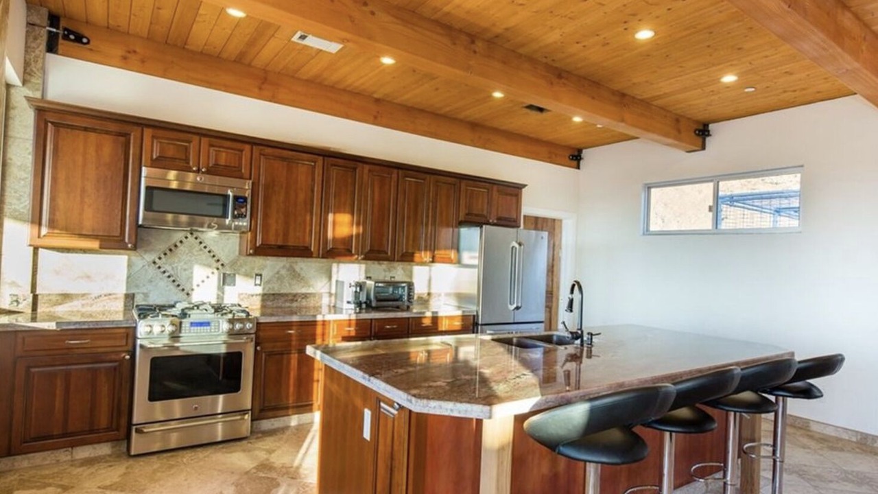 Photo of Kitchen in Point Mugu