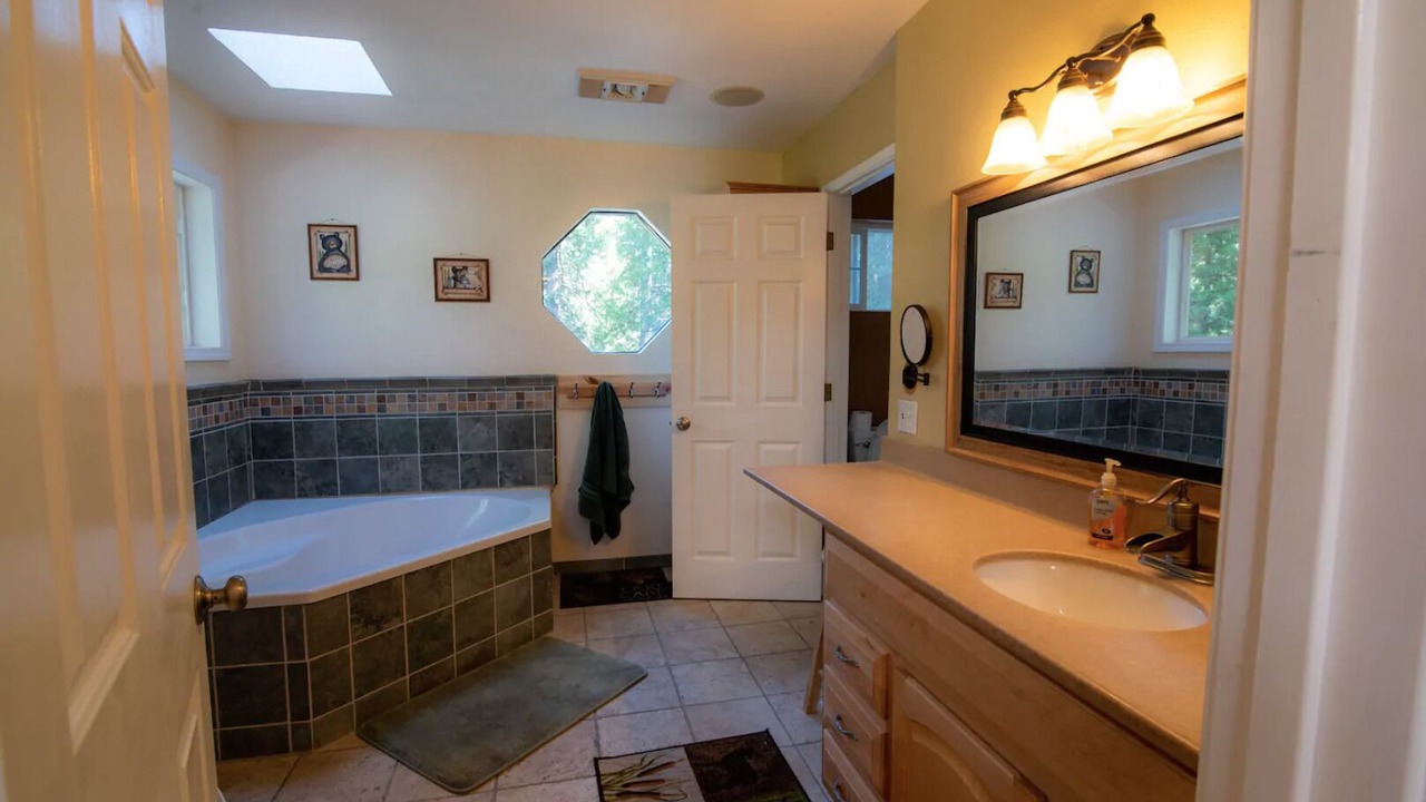 Photo of Bathroom in Glencoe