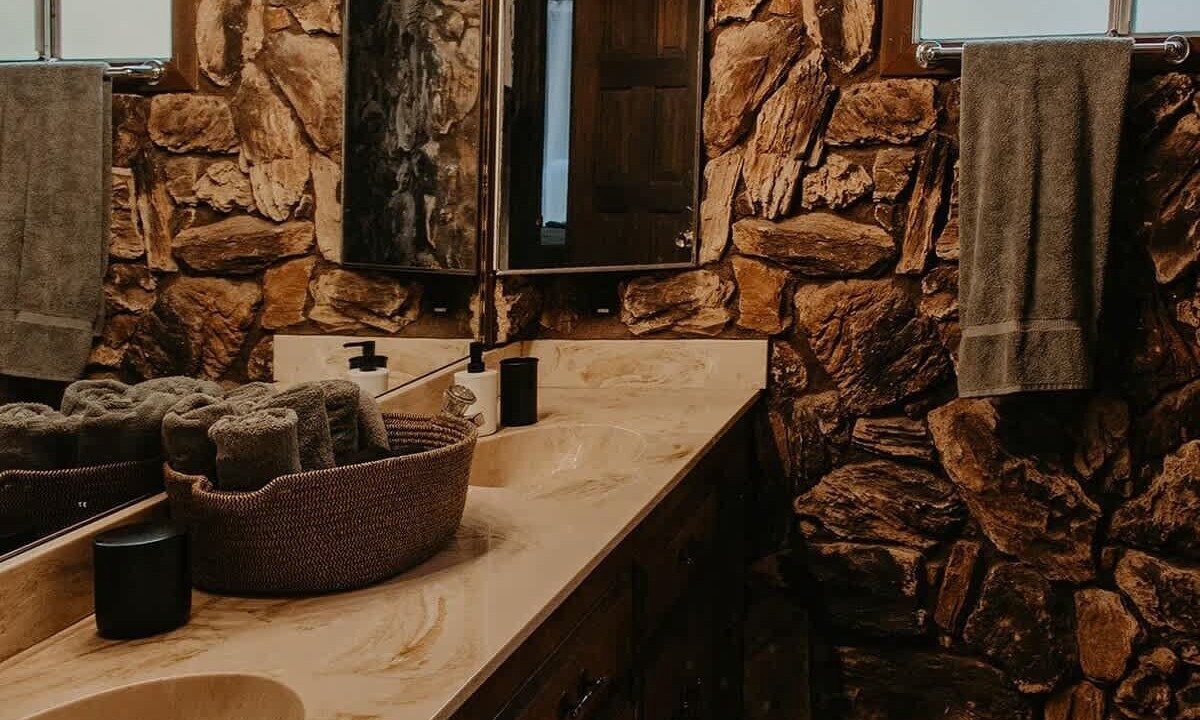Photo of Bathroom in Moonridge