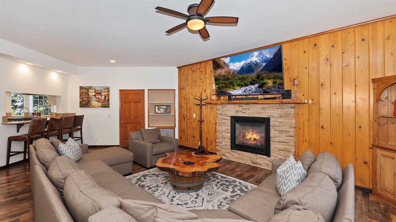 Photo of Livingroom in Lake Arrowhead