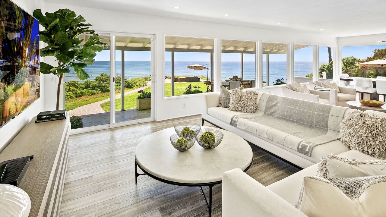 Photo of Livingroom in La Jolla