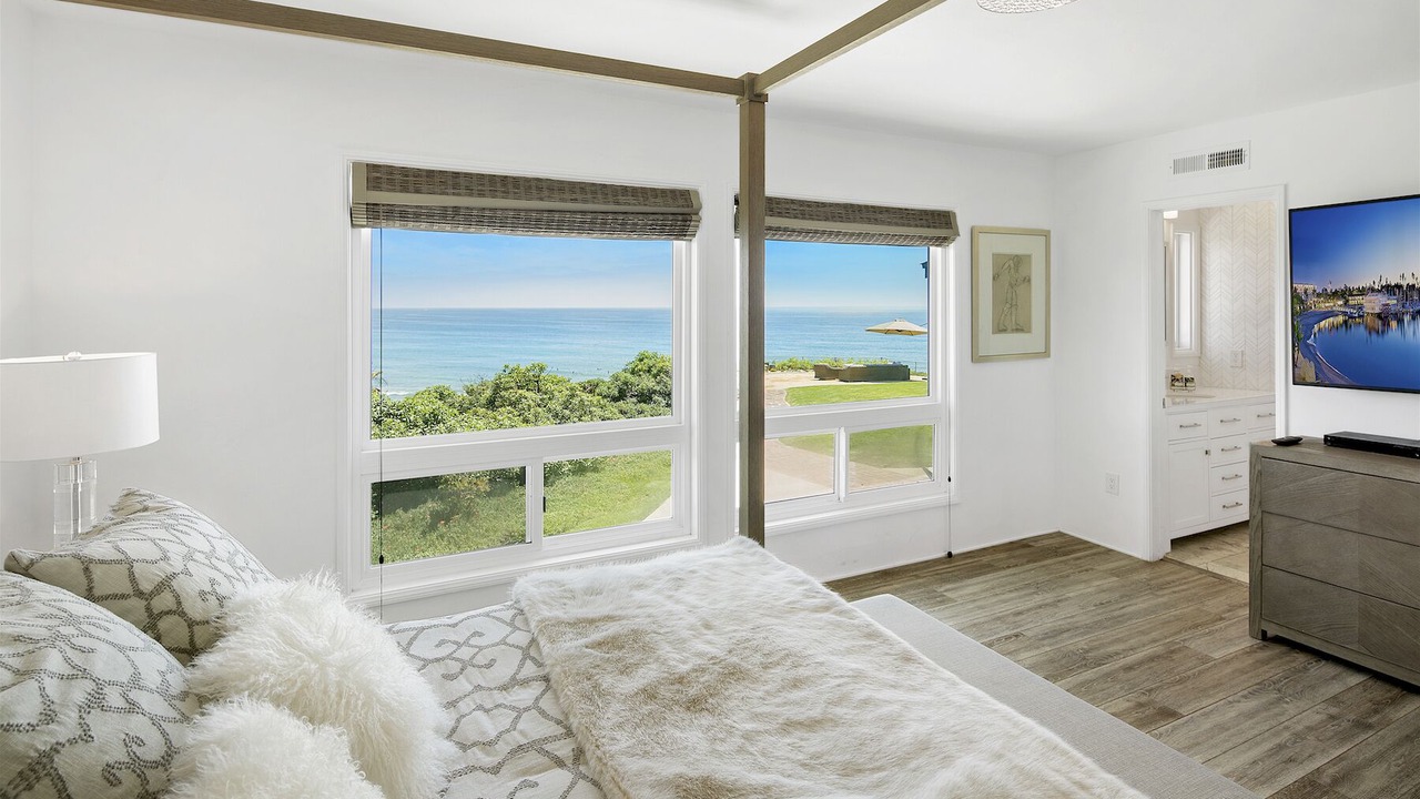 Photo of Bedroom in La Jolla