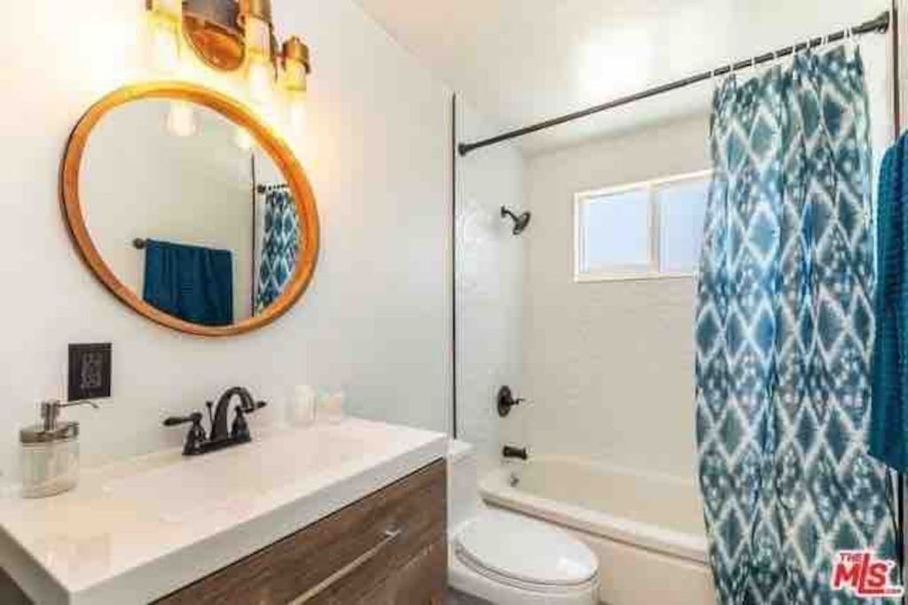 Photo of Bathroom in Yucca Valley