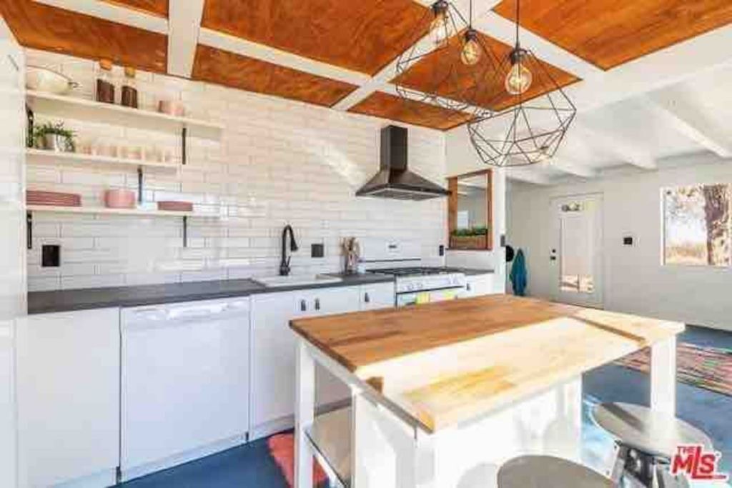 Photo of Kitchen in Yucca Valley