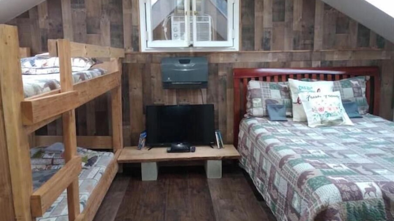 Photo of Bedroom in Bodfish