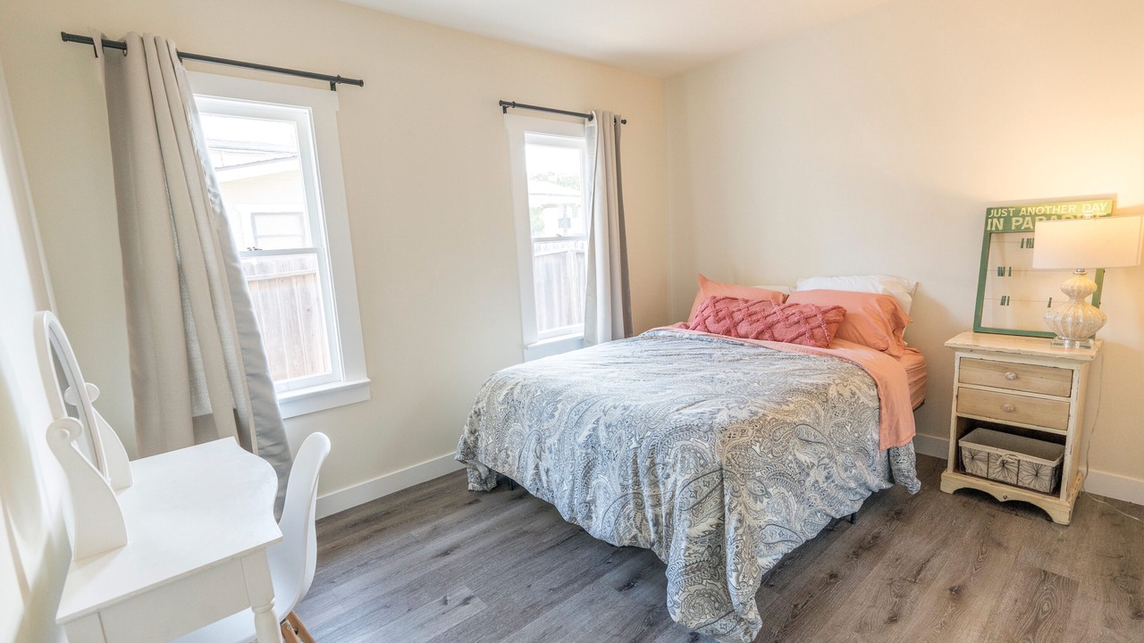 Photo of Bedroom in Bluff Heights