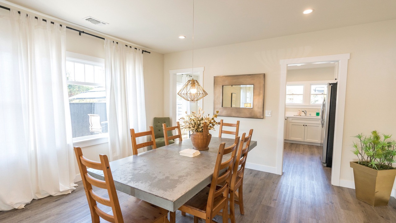 Photo of Bedroom in Bluff Heights