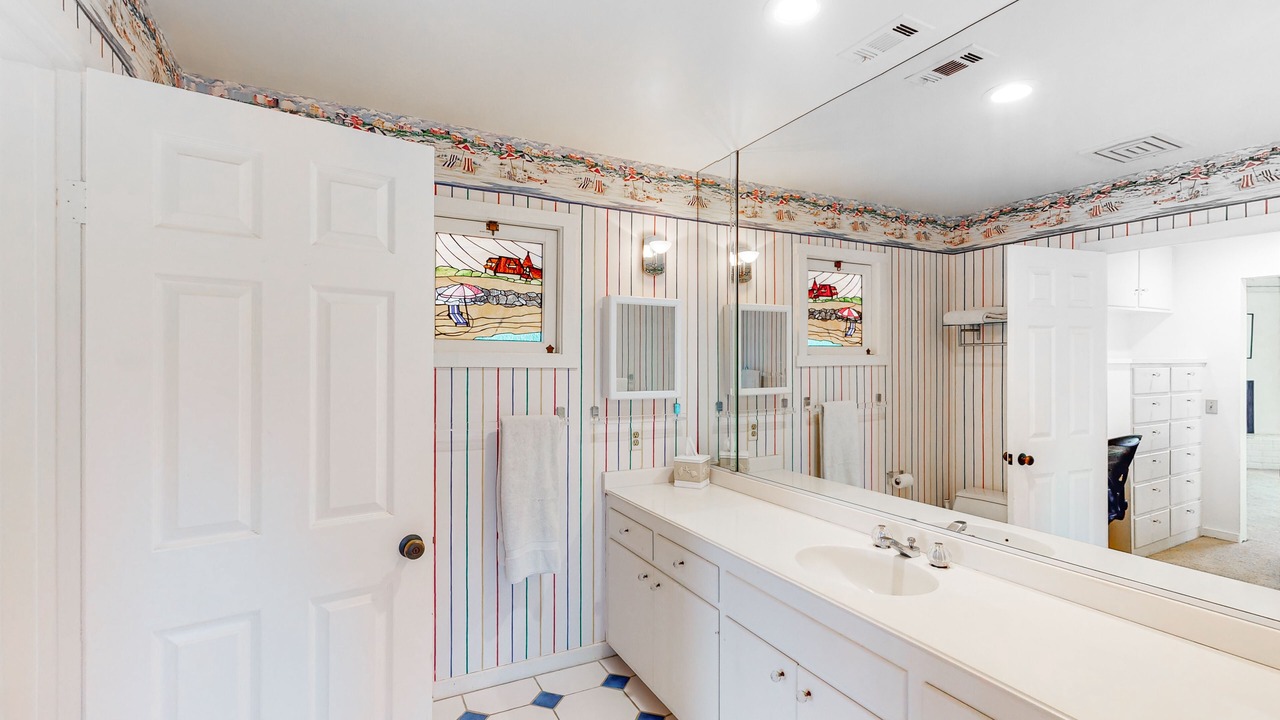 Photo of Bathroom in South Oceanside