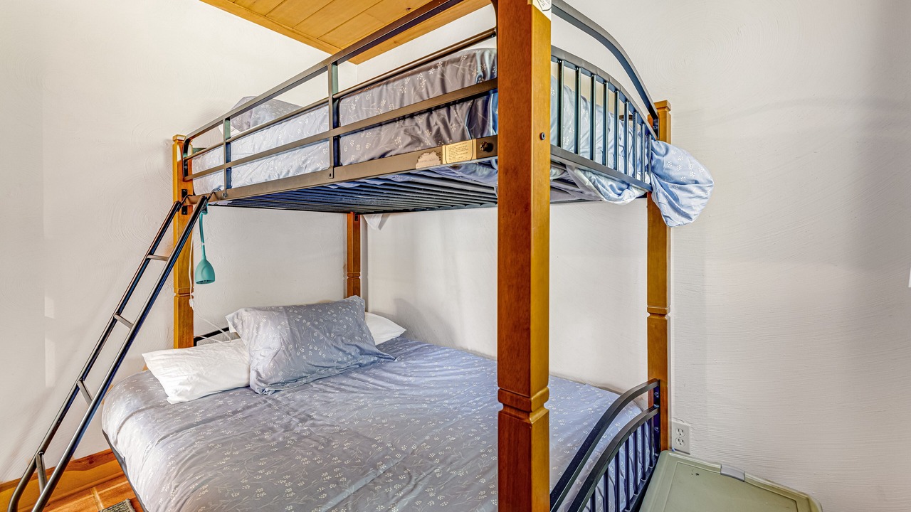 Photo of Bedroom in Harden Flat