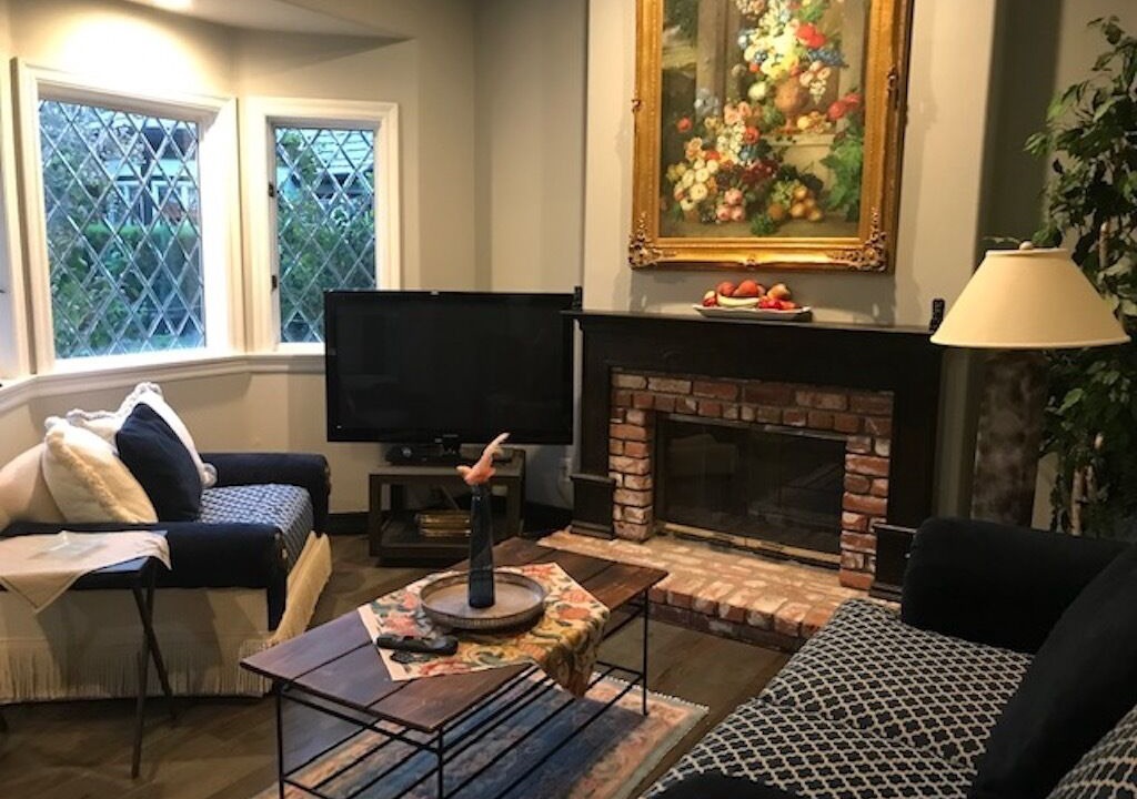Photo of Livingroom in Chatsworth