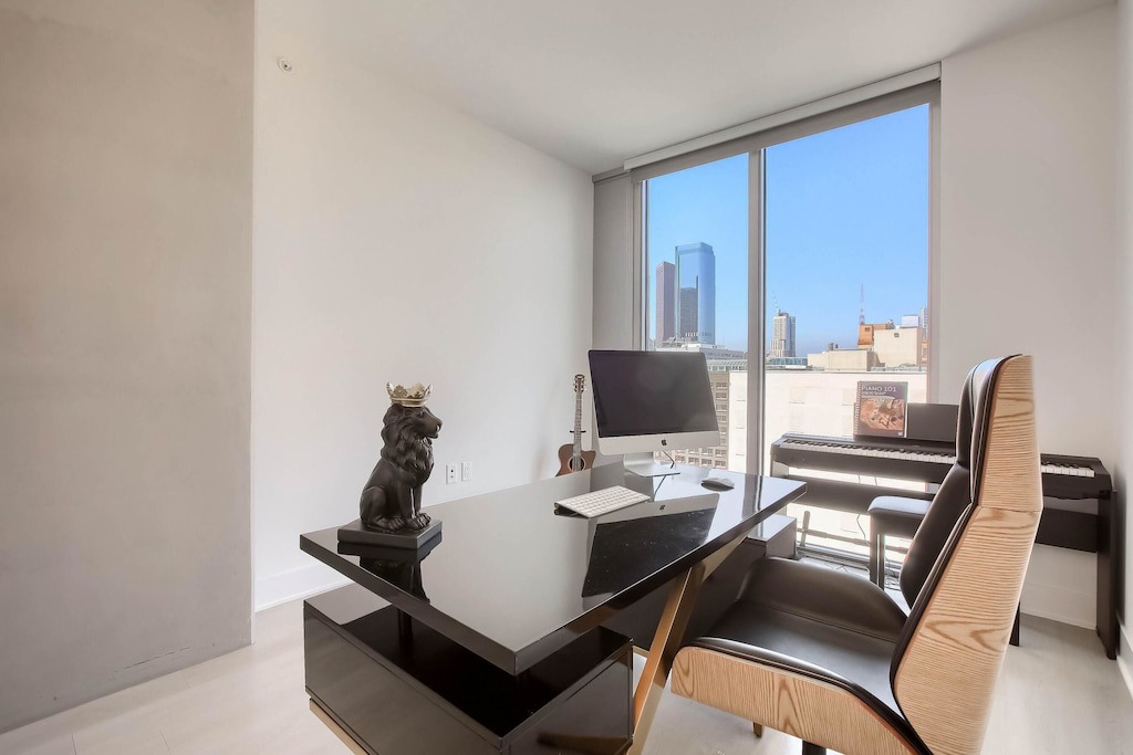 Photo of Livingroom in Historic Core