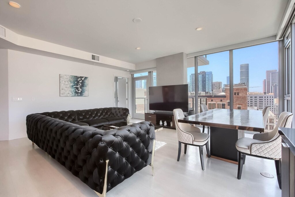 Photo of Livingroom in Historic Core