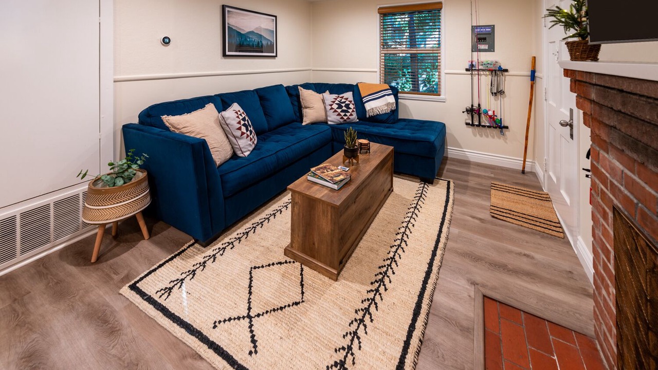 Photo of Livingroom in Crestline