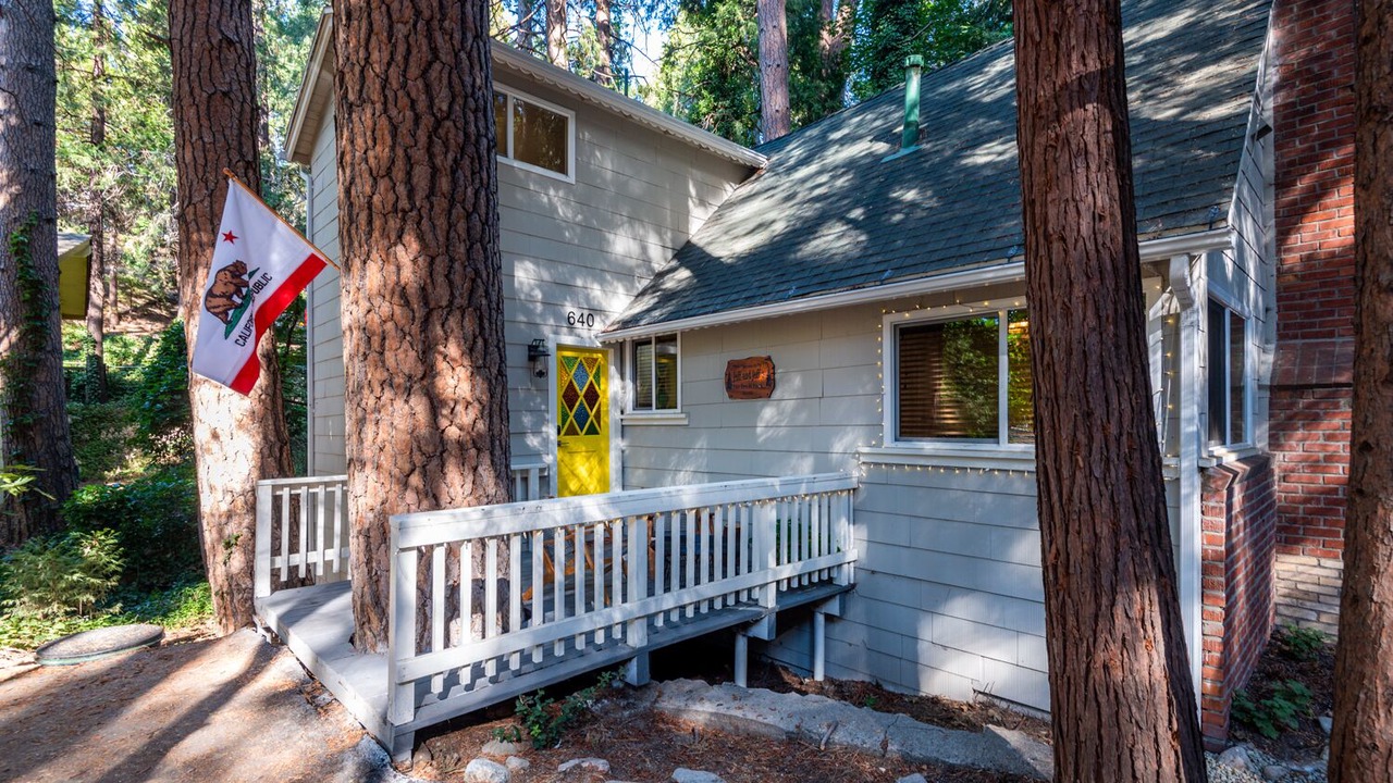Photo of Outdoor in Crestline