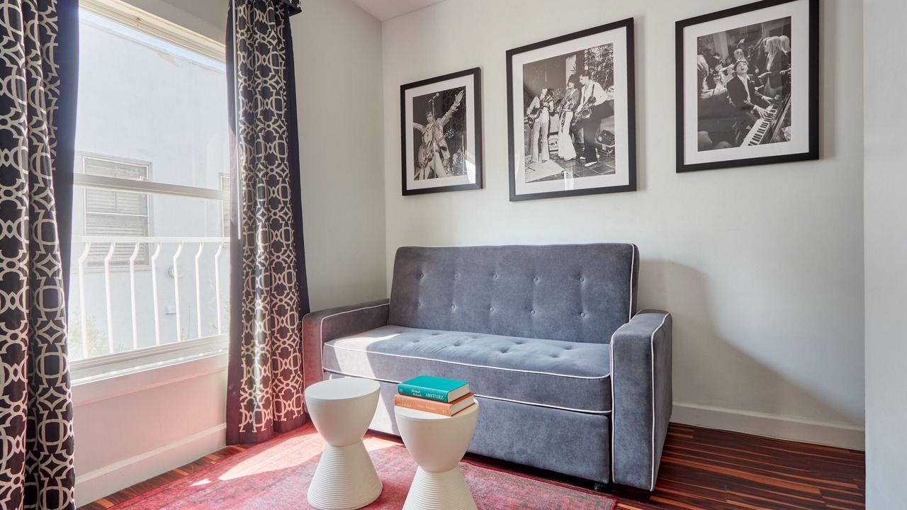 Photo of Livingroom in Beverly Hills
