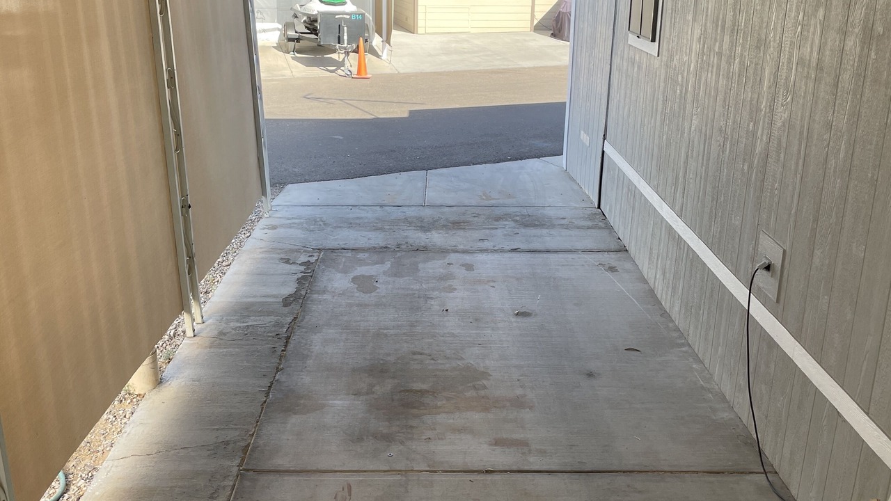 Photo of Outdoor in Needles