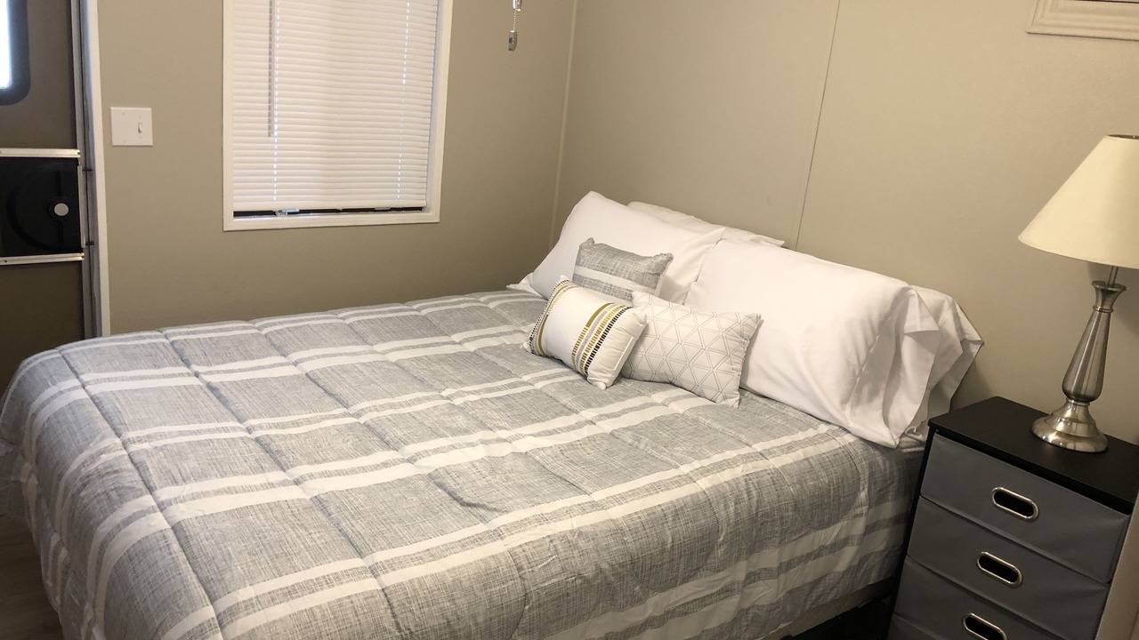 Photo of Bedroom in Needles