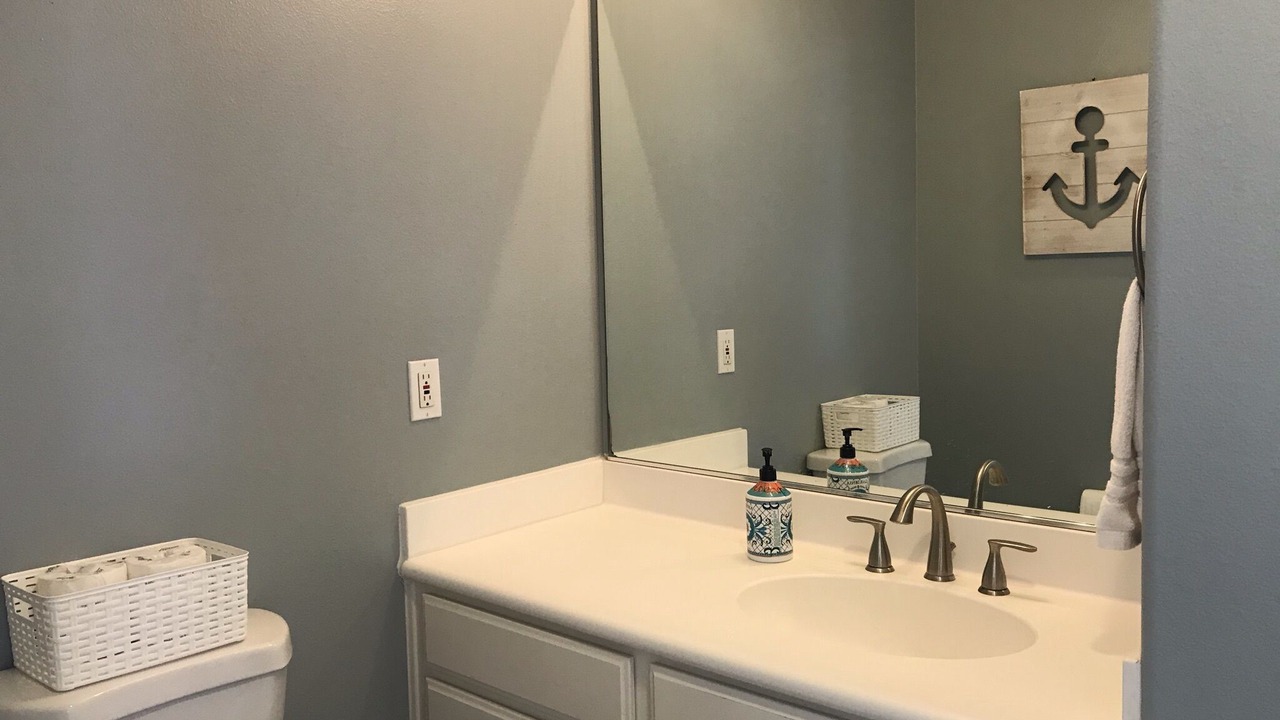 Photo of Bathroom in Ventura