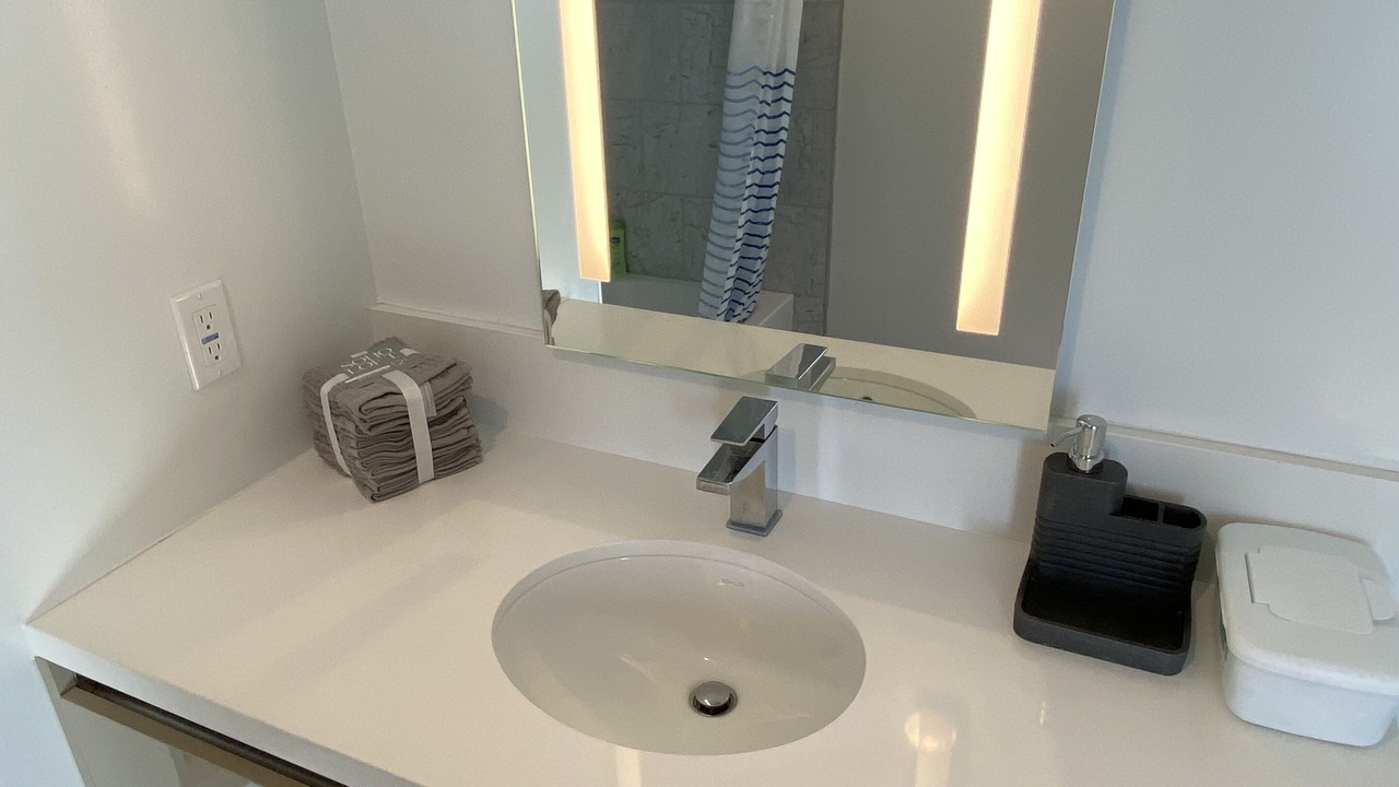 Photo of Bathroom in East Los Angeles
