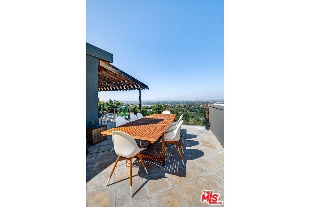 Photo of Outdoor in Studio City