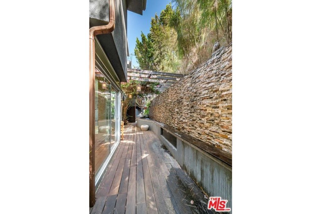 Photo of Patio Balcony in Studio City