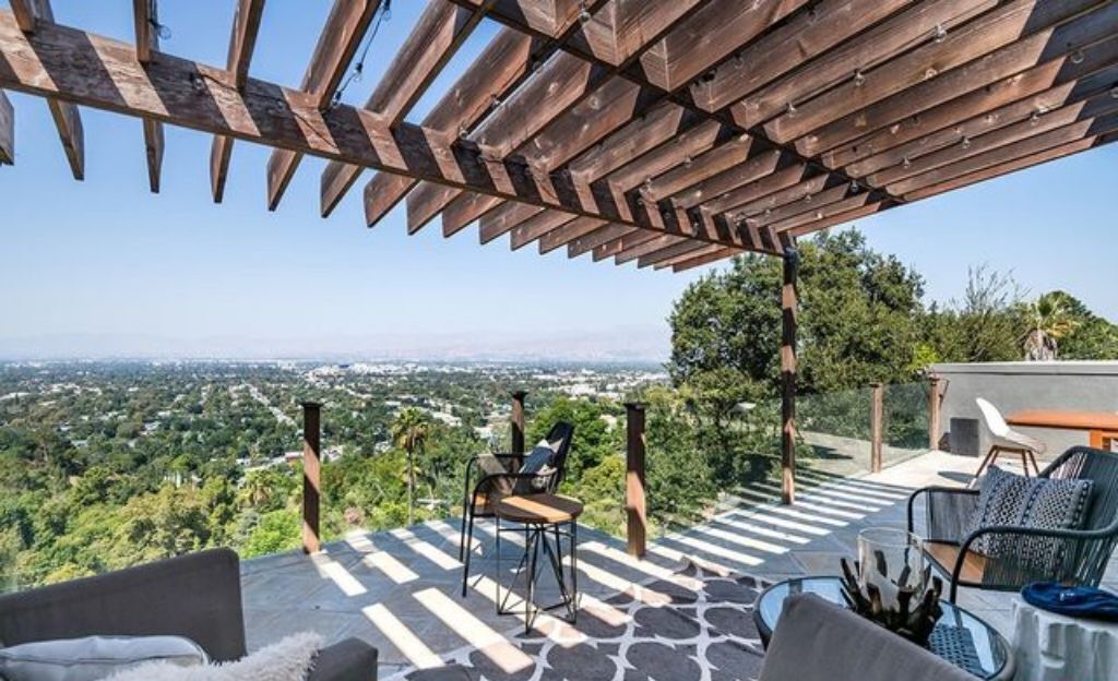Photo of Patio Balcony in Studio City
