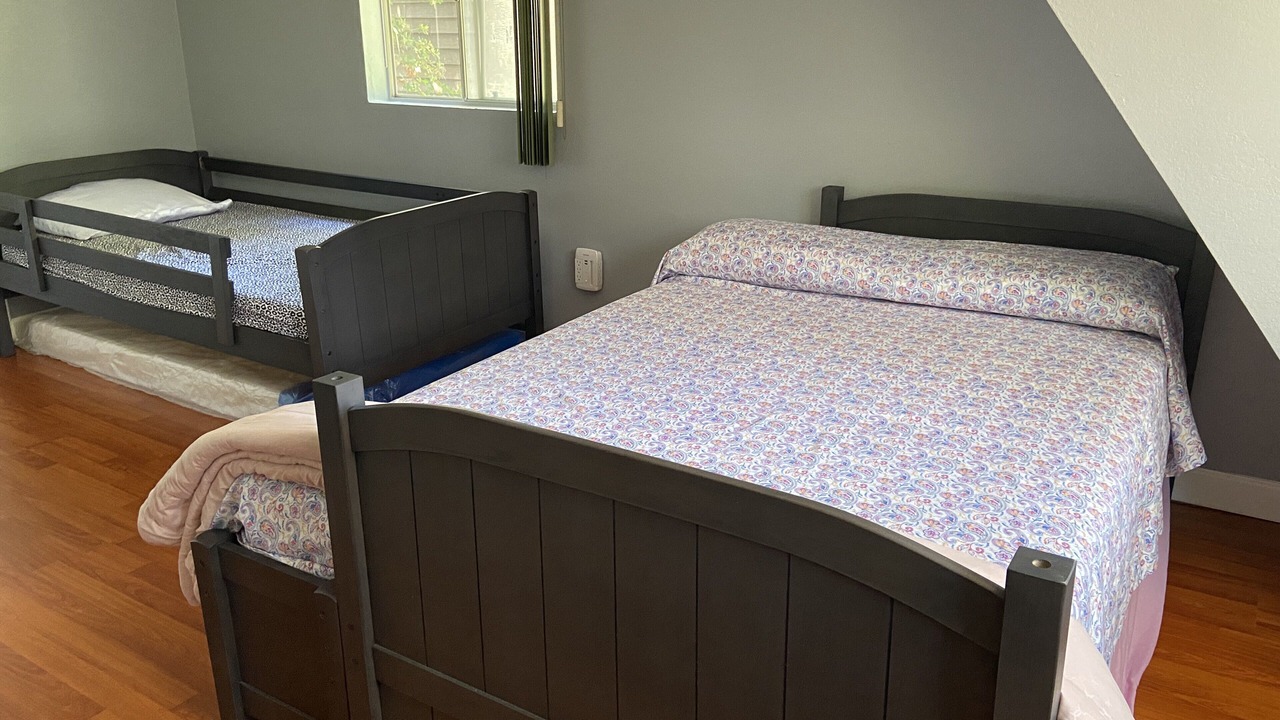 Photo of Bedroom in Crestline