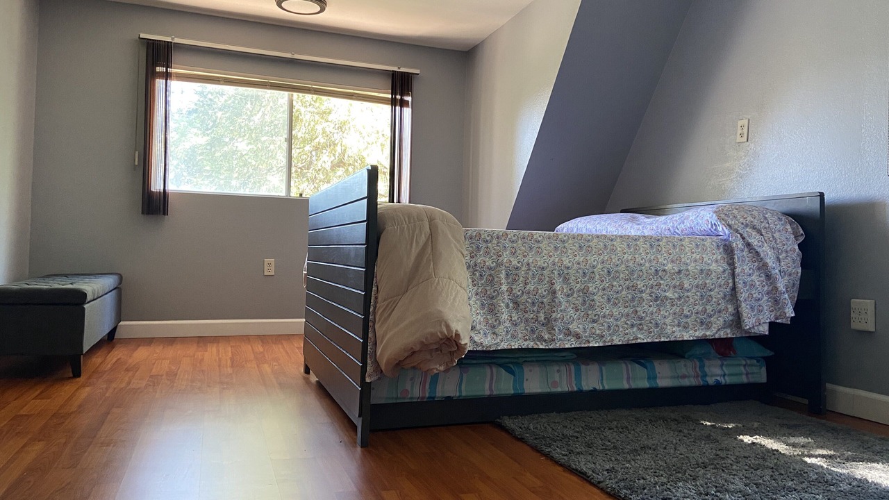Photo of Bedroom in Crestline