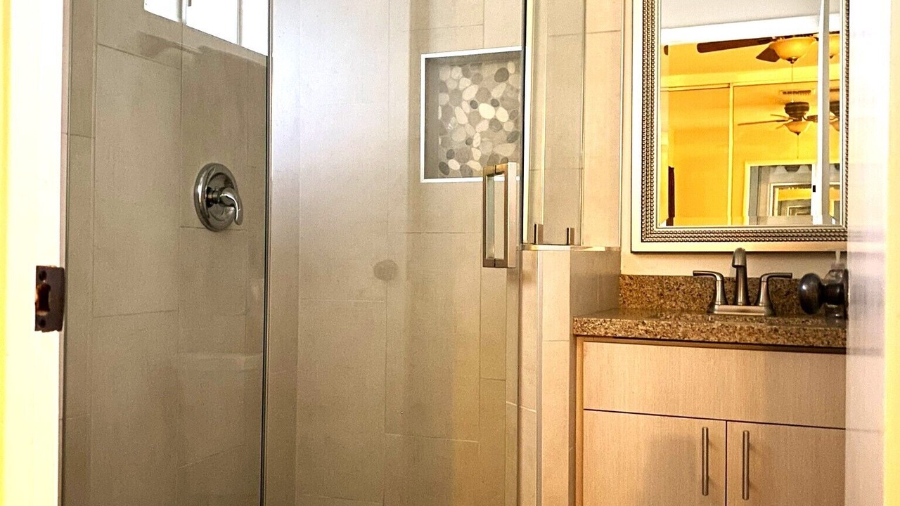 Photo of Bathroom in Granada Hills South