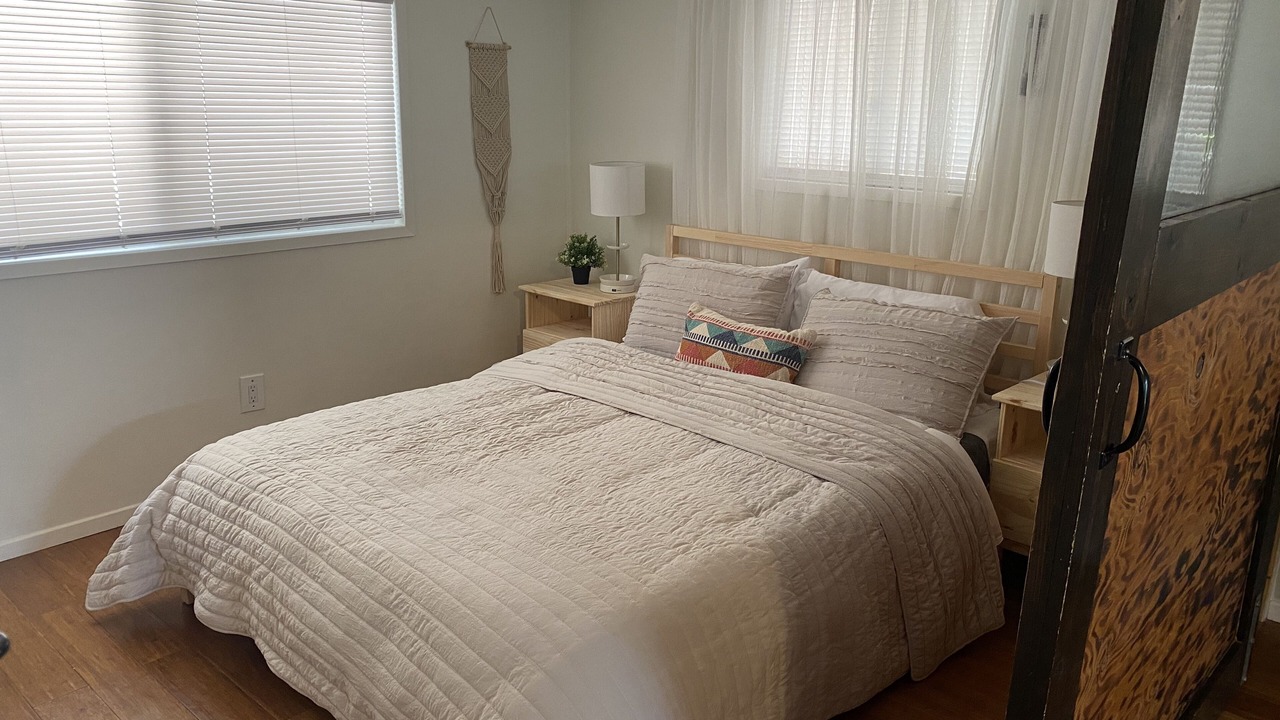 Photo of Bedroom in Crestline