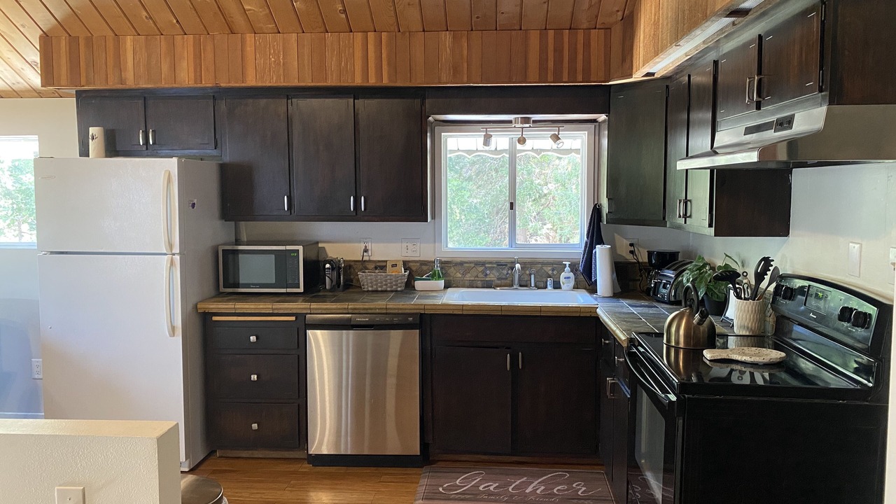 Photo of Kitchen in Crestline