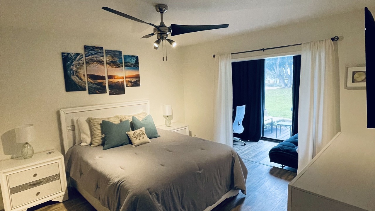 Photo of Bedroom in Huntington Beach