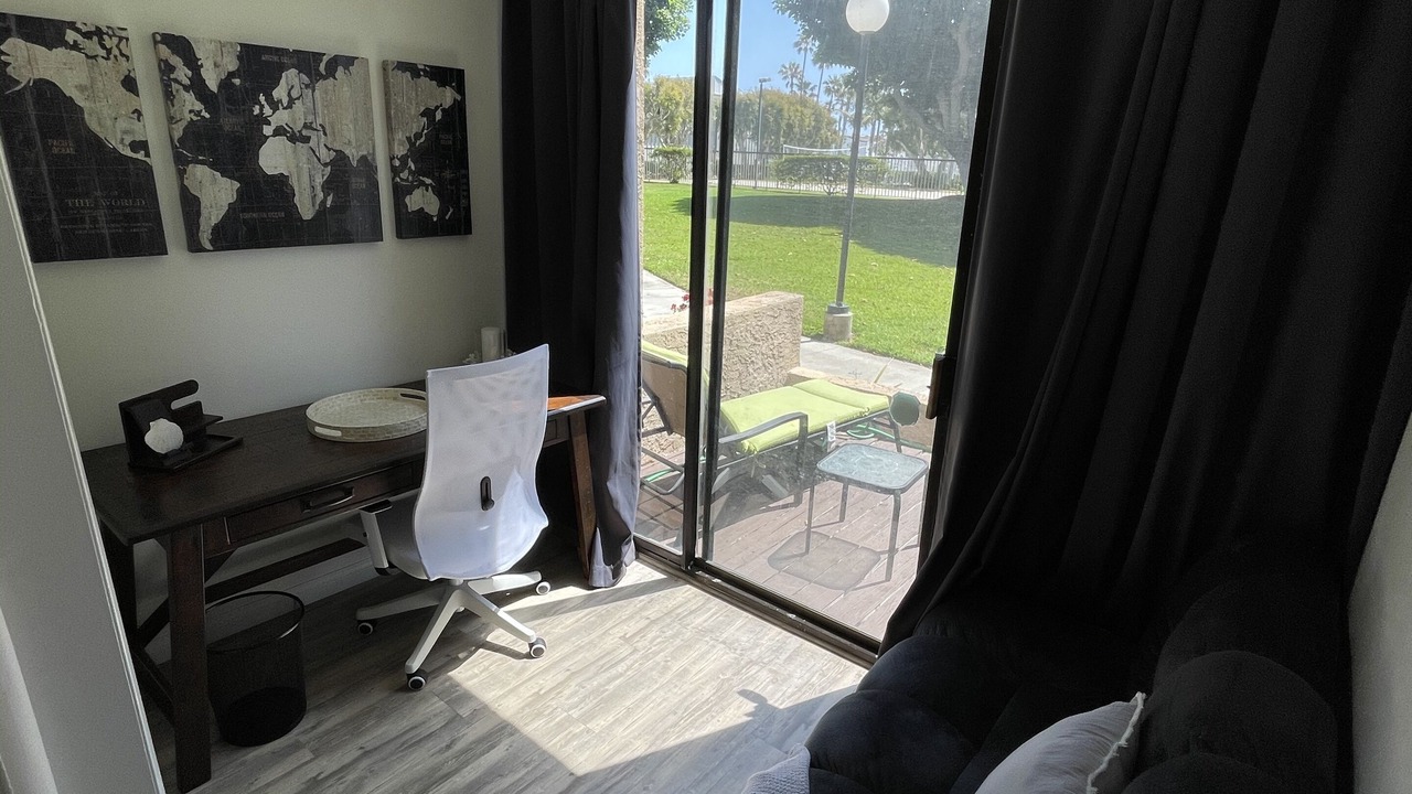 Photo of Livingroom in Huntington Beach
