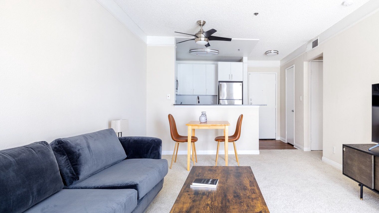 Photo of Livingroom in Sherman Oaks