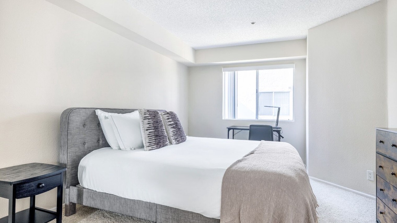 Photo of Bedroom in Sherman Oaks