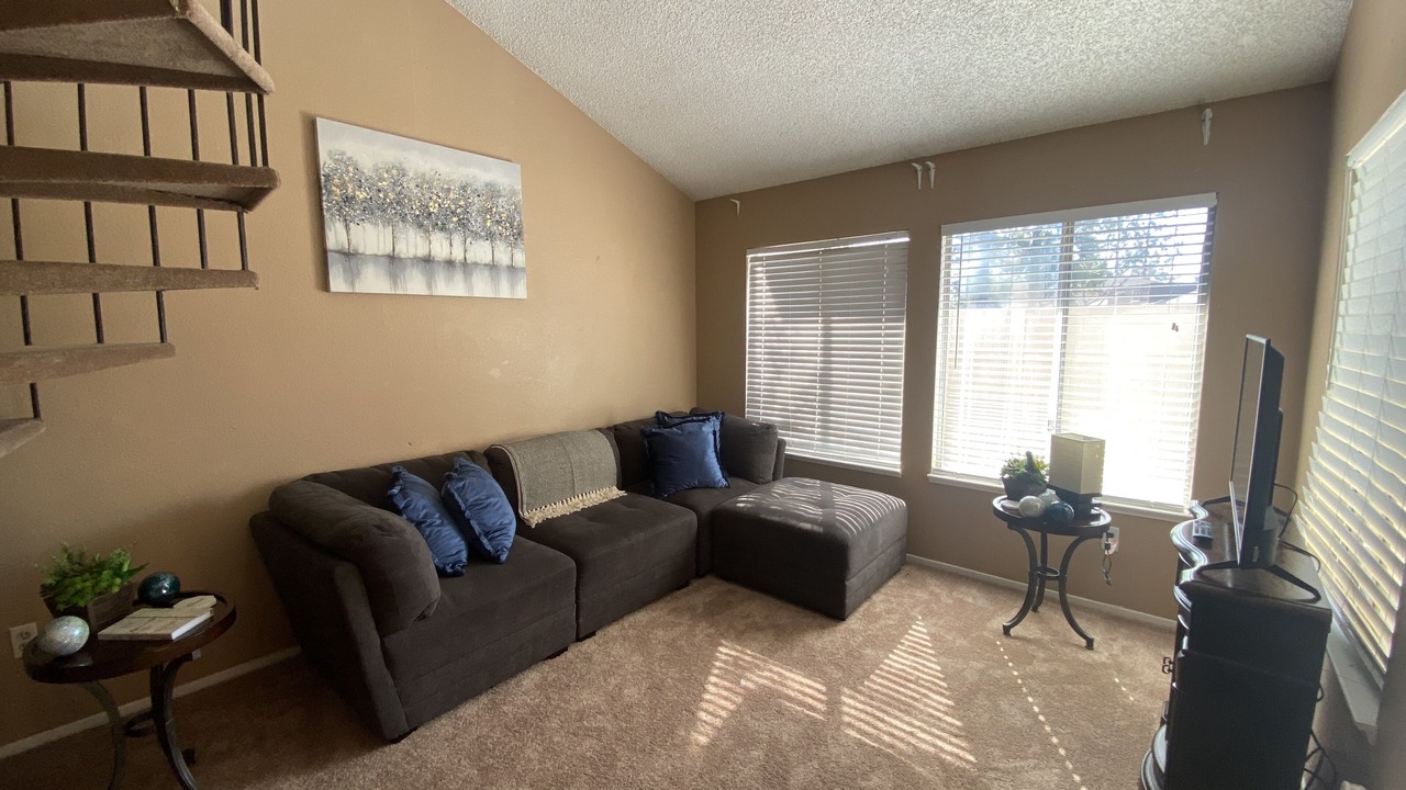 Photo of Livingroom in West Park Community