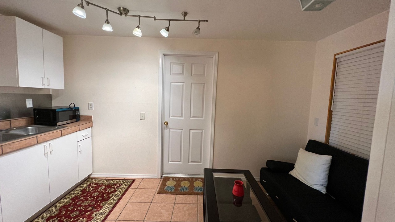 Photo of Livingroom in Anchor Bay