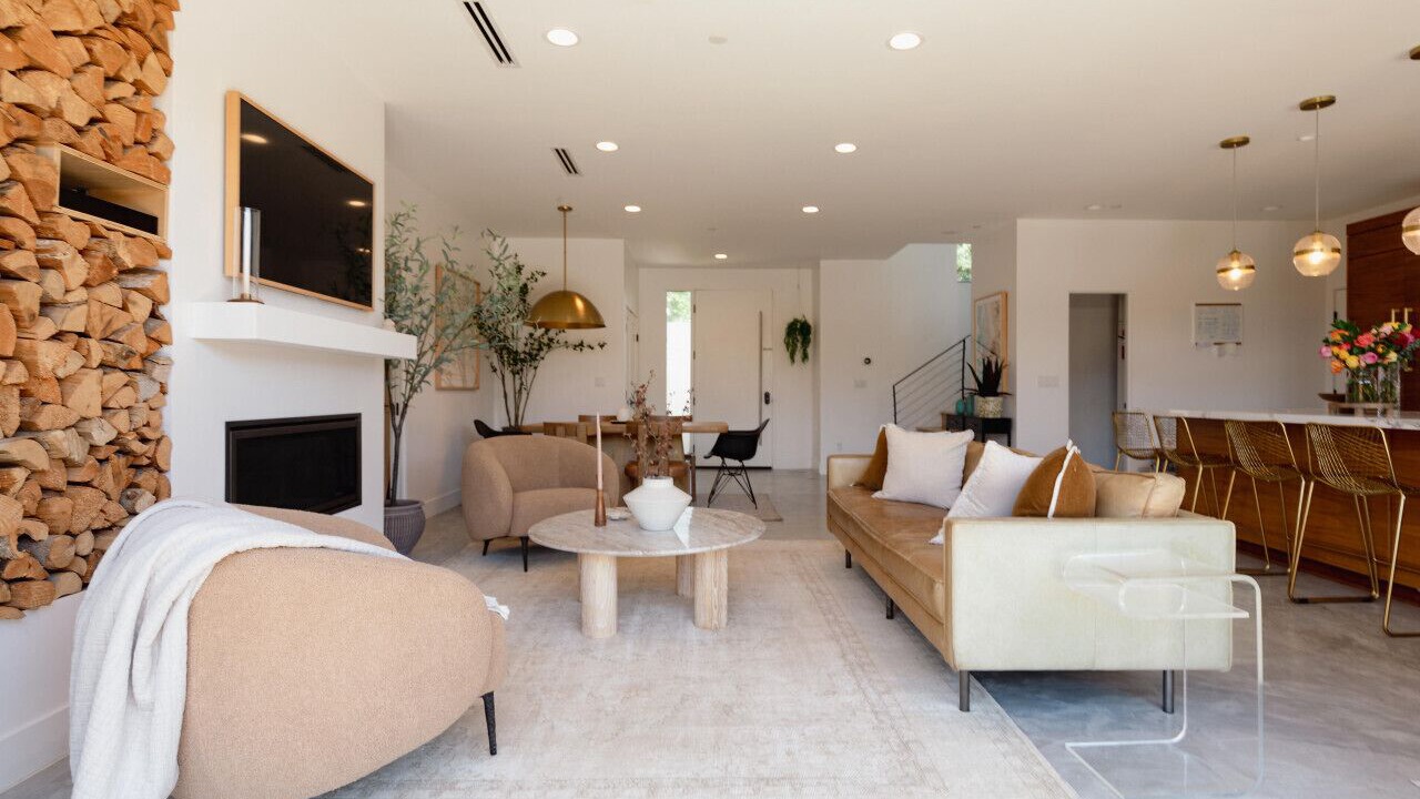 Photo of Livingroom in Cardiff-by-the-Sea