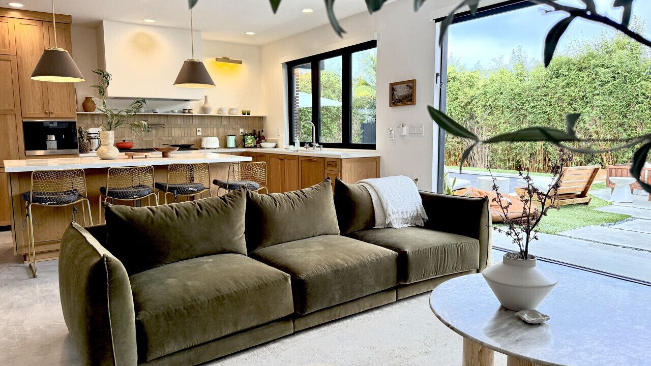 Photo of Livingroom in Cardiff-by-the-Sea