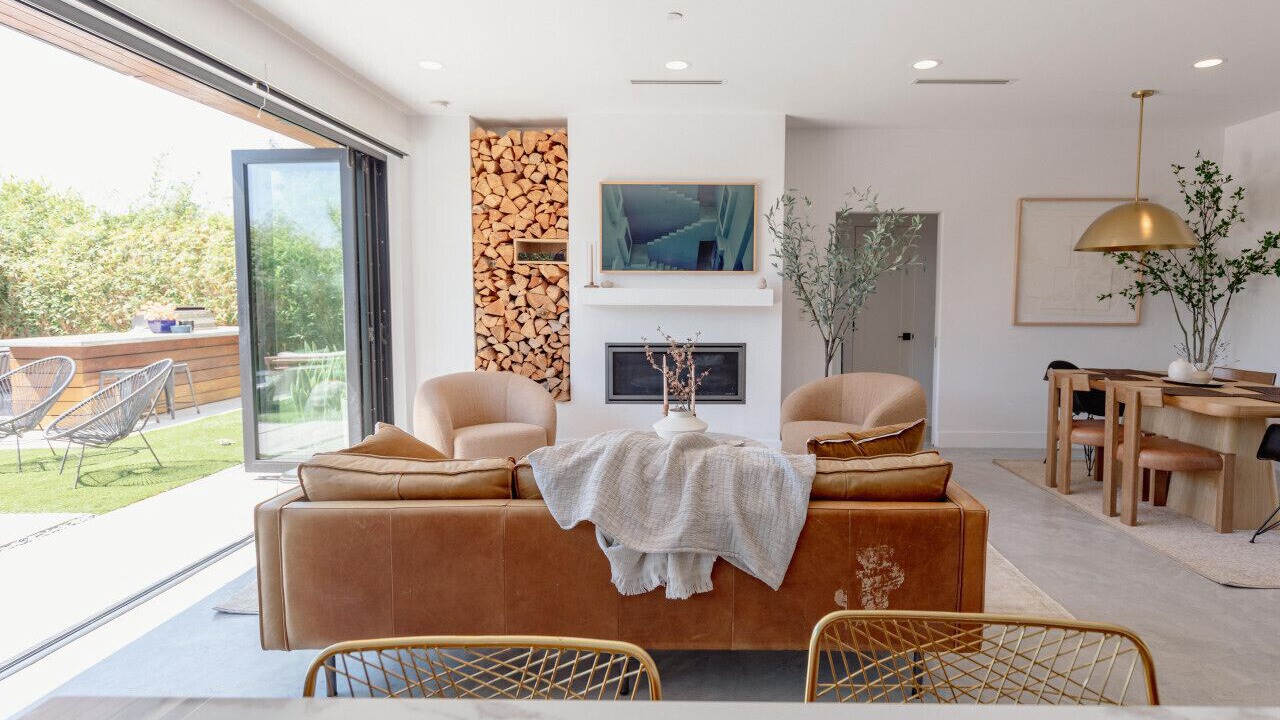 Photo of Livingroom in Cardiff-by-the-Sea